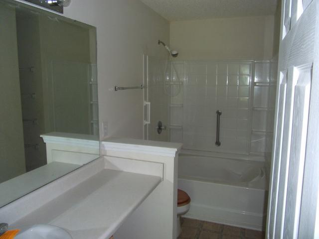 335 Dunning Road Summerville, SC 29486 - Photo 6 of 14 136 (640x480)
