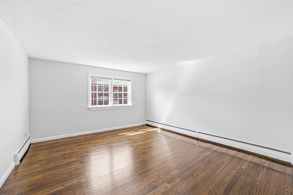 27 Arlington Road, Unit 13 Woburn, MA 01801 - Photo 8 of 20