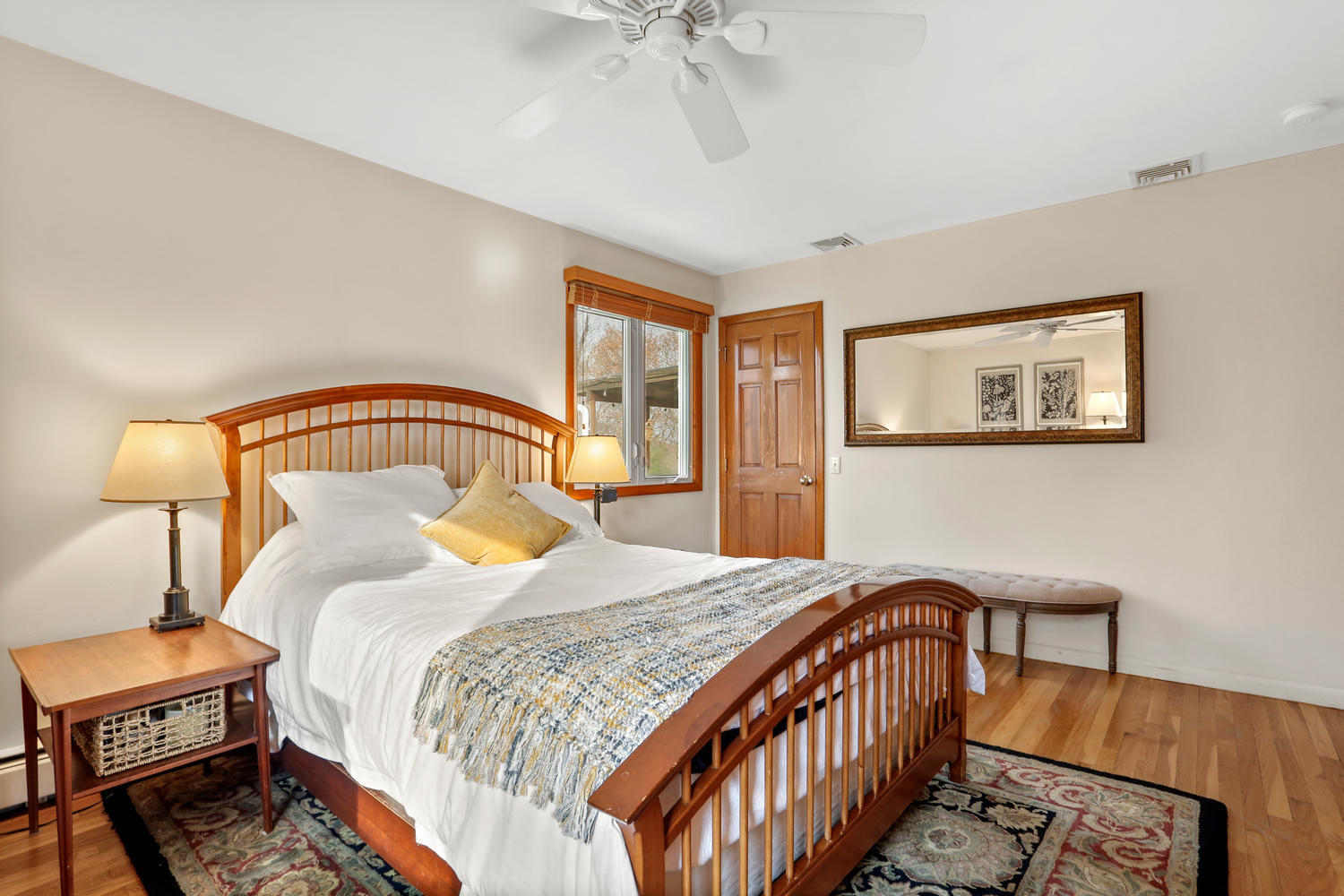 23 Rae Lane Norwalk, CT 06850 - Photo 11 of 24 23 Rae Ln Norwalk CT 06850 USA-large-012