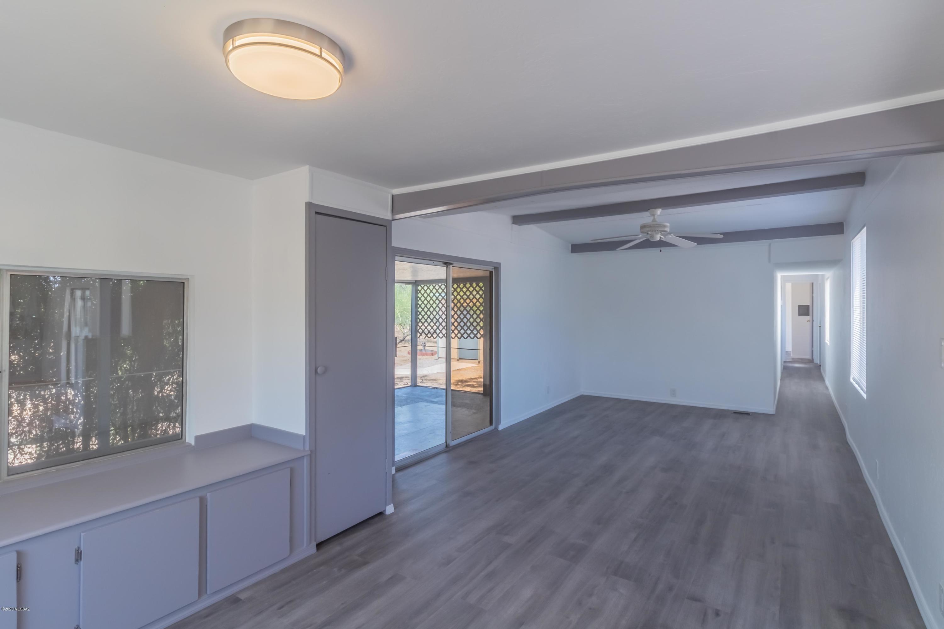 6250 North Pear Tree Road Tucson, AZ 85743 - Photo 14 of 27 Gallery Image 14