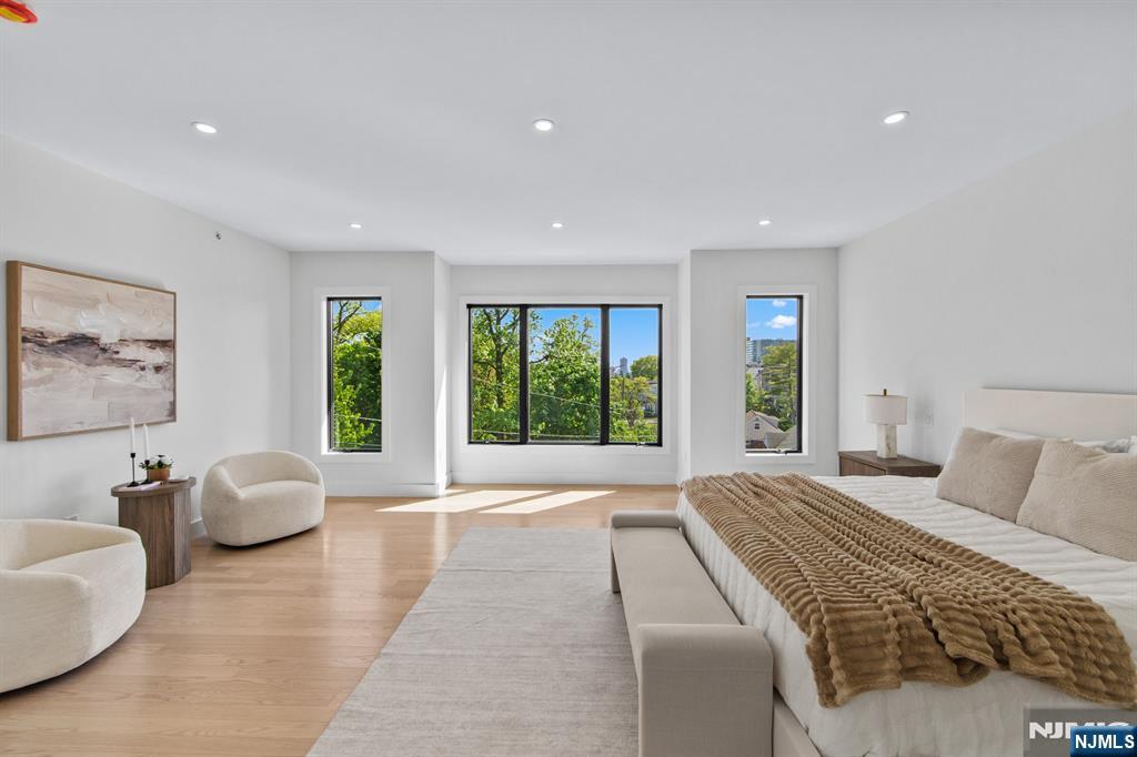 61 Edgewater Road Cliffside Park, NJ 07010 - Photo 30 of 49