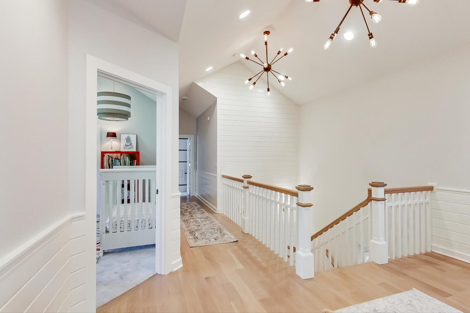 445 East Hillside Road Naperville, IL 60540 - Photo 30 of 83