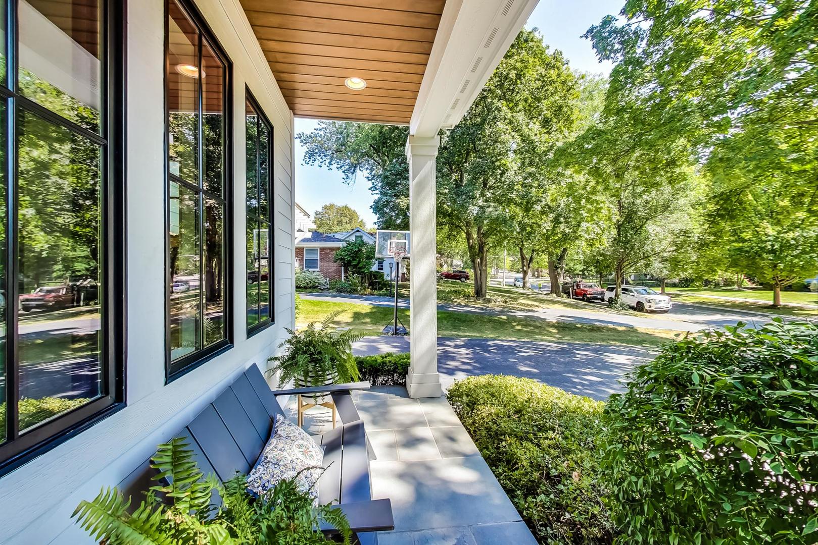 445 East Hillside Road Naperville, IL 60540 - Photo 7 of 83