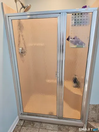 $439,900 | 129 Oakbrook Lane, Torrington, CT 06790