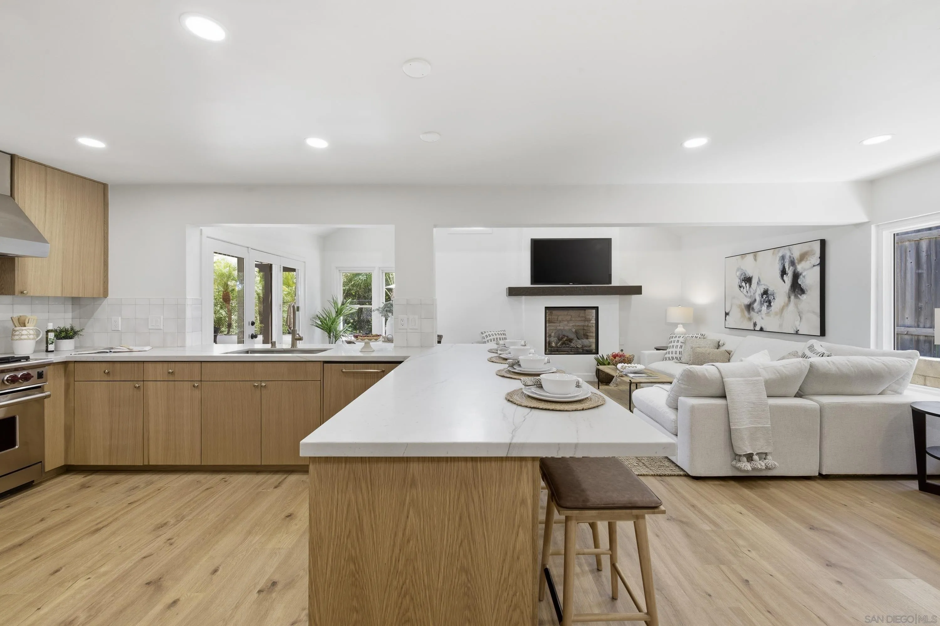 1519 Valleda Lane Encinitas, CA 92024 - Photo 13 of 68