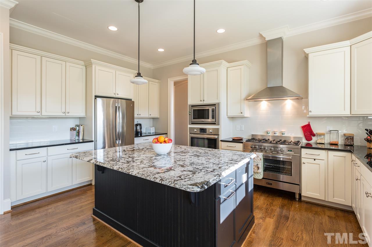 6410 Rosny Road Raleigh, NC 27613 - Photo 4 of 30