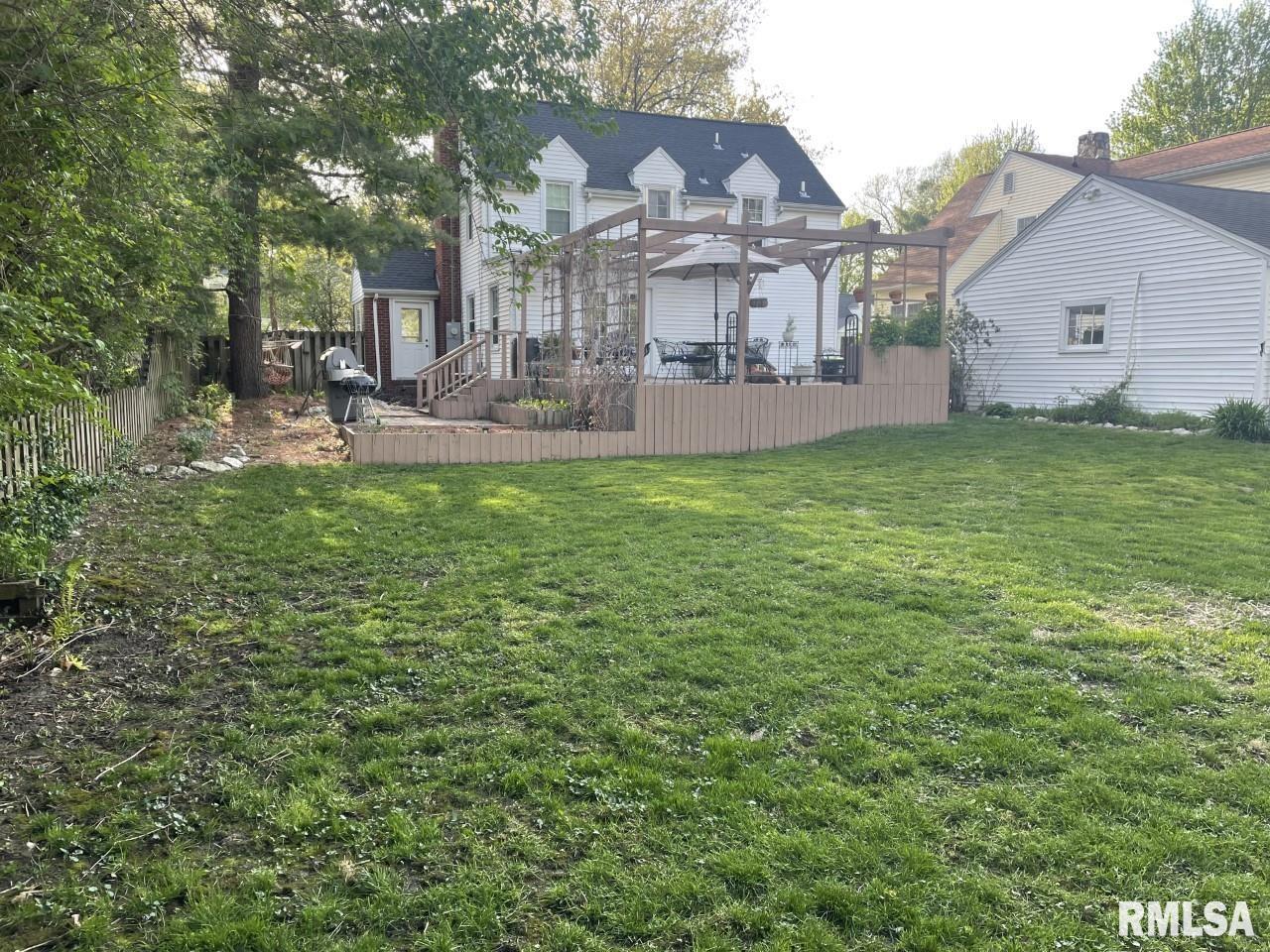 528 Rosedale Boulevard Jacksonville, IL 62650 - Photo 3 of 18 Gallery Image 3