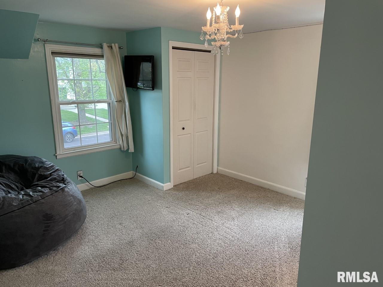 528 Rosedale Boulevard Jacksonville, IL 62650 - Photo 7 of 18 Gallery Image 7