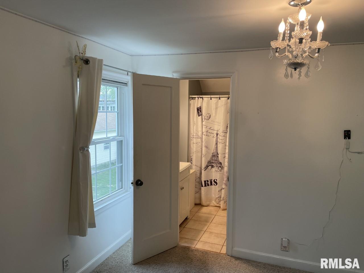 528 Rosedale Boulevard Jacksonville, IL 62650 - Photo 8 of 18 Gallery Image 8