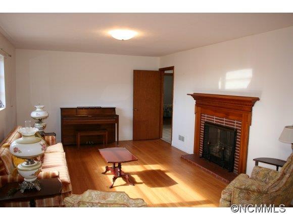 215 Davenport Road Rutherfordton, NC 28139 - Photo 3 of 16