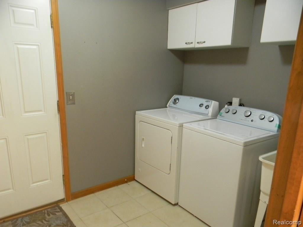 793 North Adams Road Rochester, MI 48309 - Photo 4 of 12