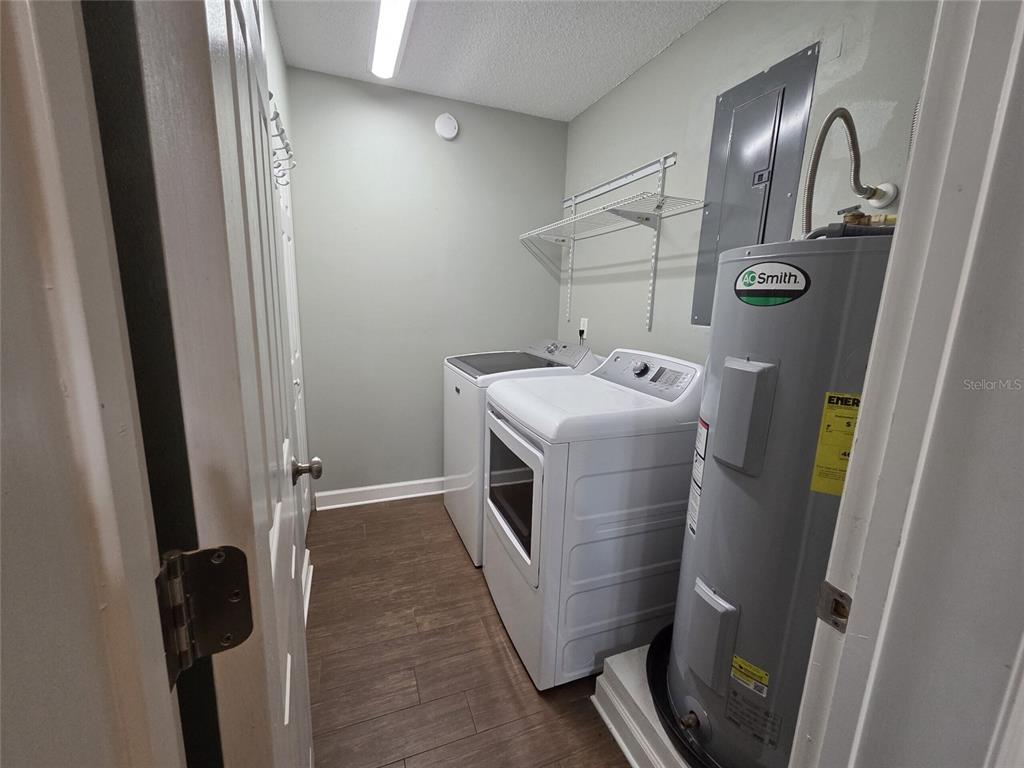 2478 Forest Way Gainesville, FL 32605 - Photo 7 of 16