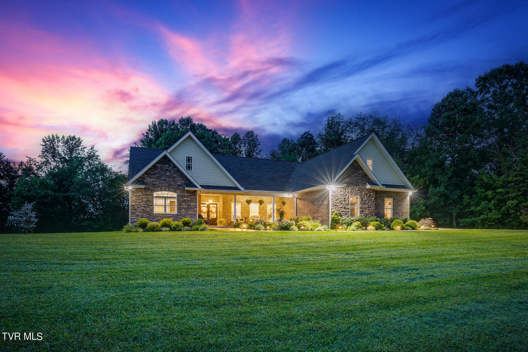 764 Bluff Road Kingsport, TN 37664 - Photo 1 of 101 202