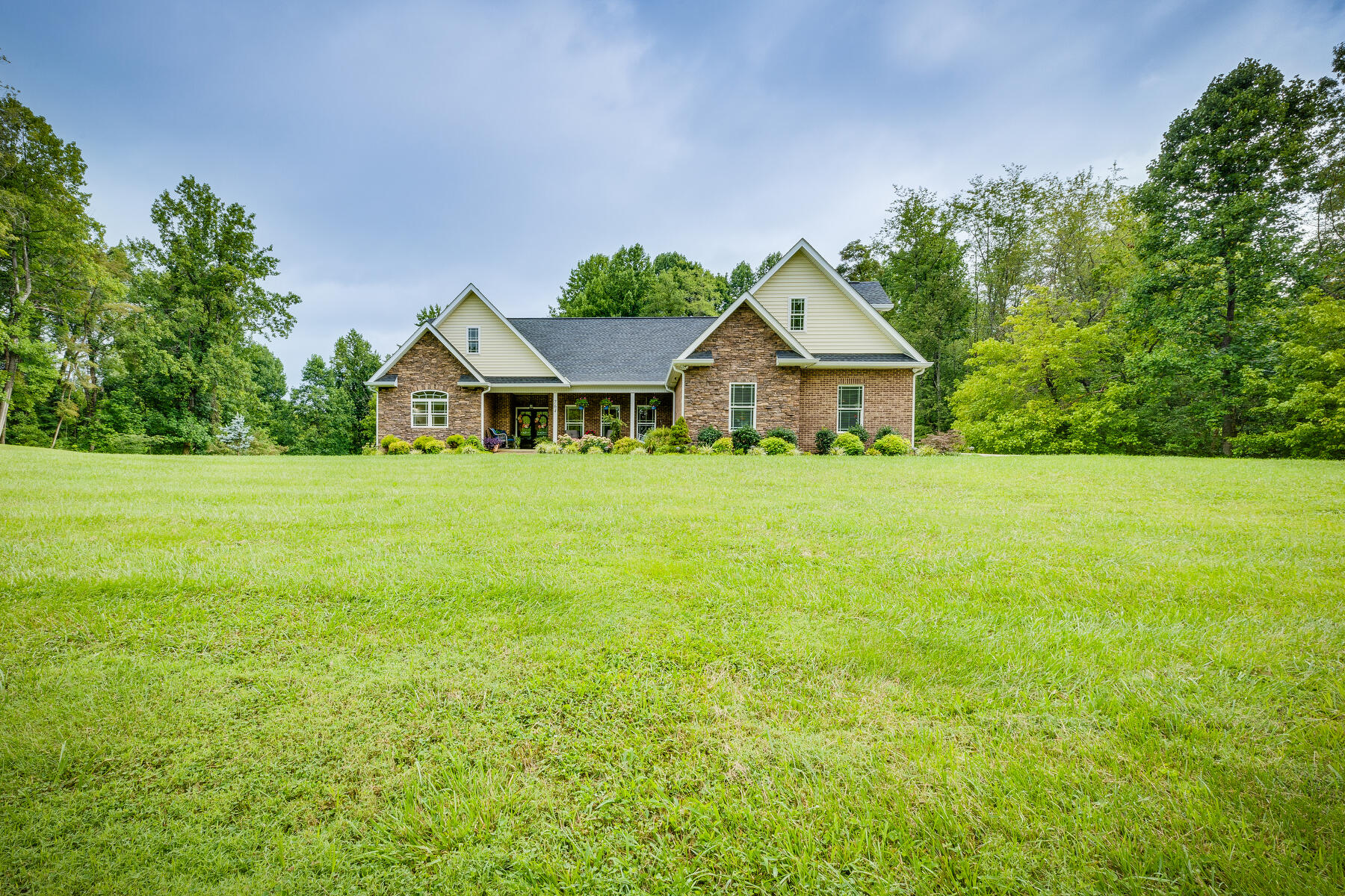 764 Bluff Road Kingsport, TN 37664 - Photo 8 of 101 002