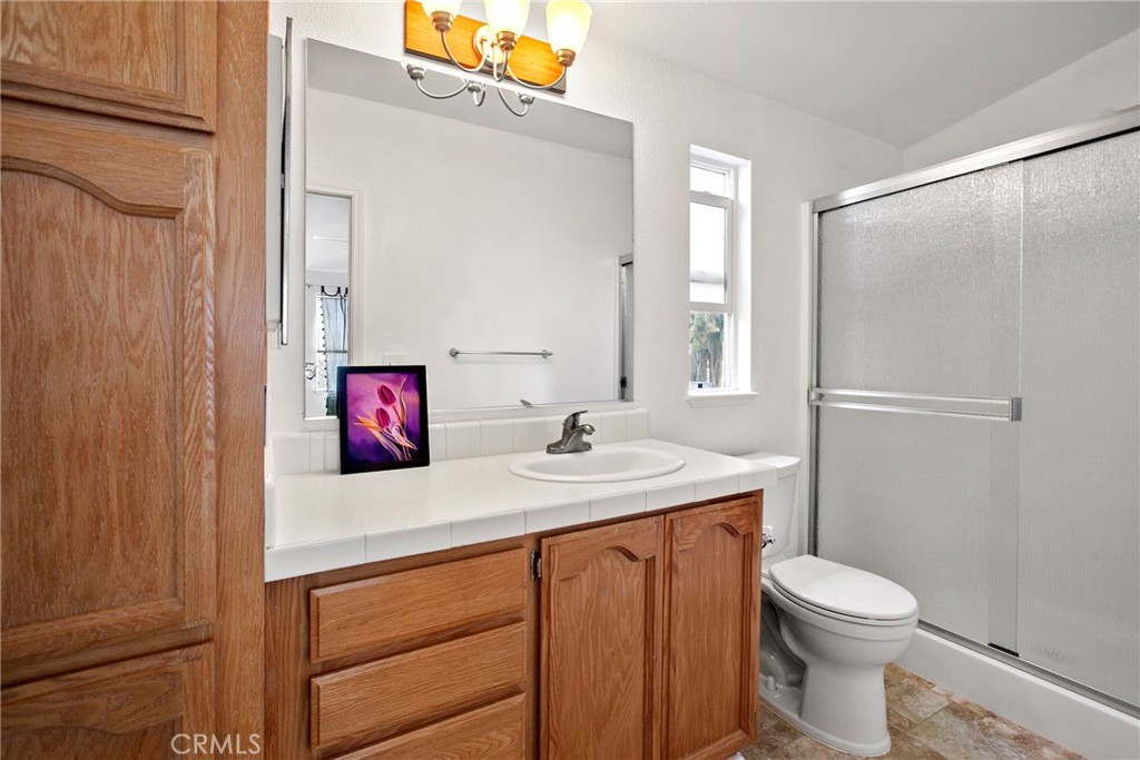 133 Paloma Drive Paso Robles, CA 93446 - Photo 18 of 30 Primary en suite bathroom