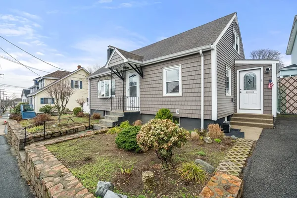$699,900 | 5 Ballard Street, Saugus, MA 01906