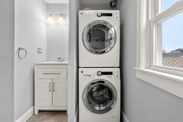 $699,900 | 5 Ballard Street, Saugus, MA 01906