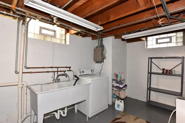 $274,900 | 2945 North 84th Street, Milwaukee, WI 53222