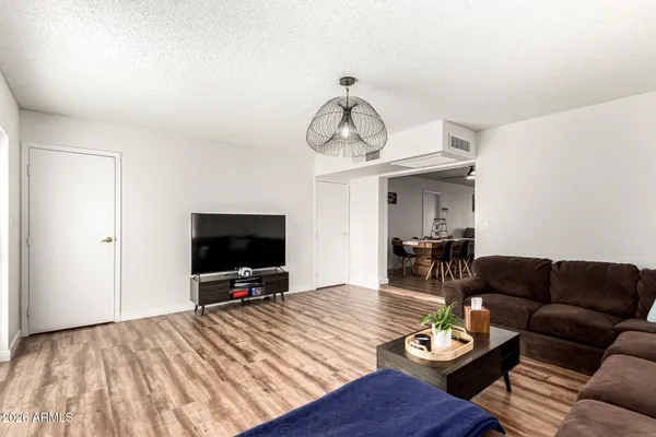 $459,900 | 1609 West Mission Lane, Phoenix, AZ 85021