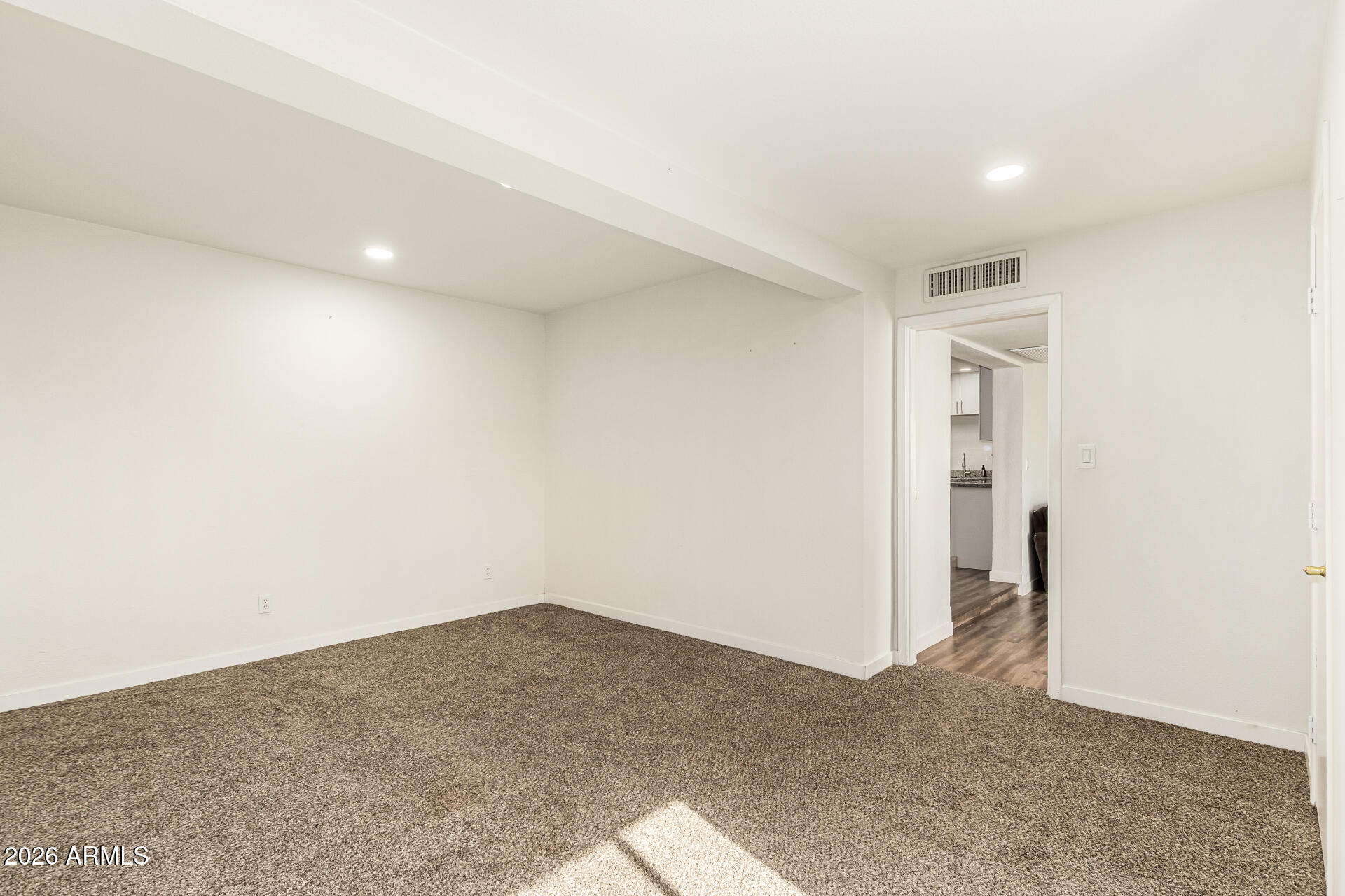 1609 West Mission Lane Phoenix, AZ 85021 - Photo 20 of 36 a view of empty room