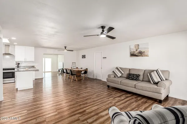 $459,900 | 1609 West Mission Lane, Phoenix, AZ 85021