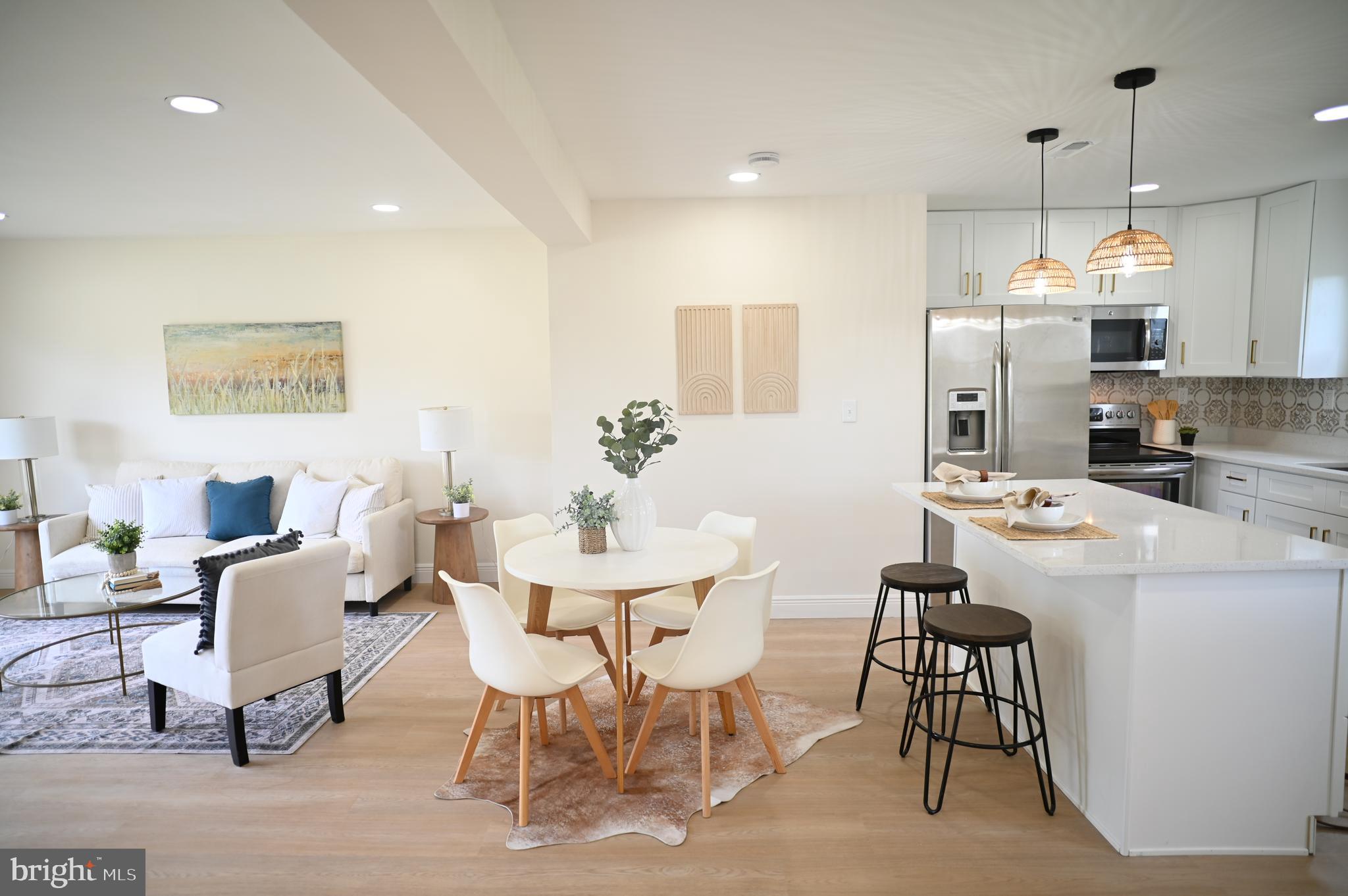 5627 McClean Boulevard Baltimore, MD 21214 - Photo 5 of 38 Living / Dining / Kitchen