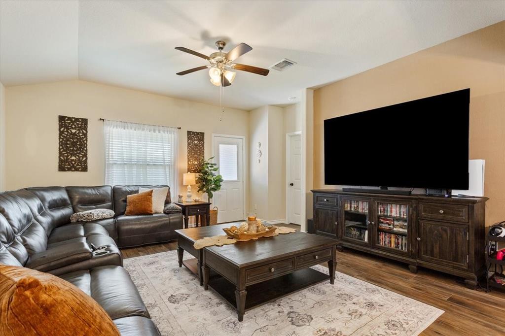 2924 Beutel Road Lorena, TX 76655 - Photo 11 of 31