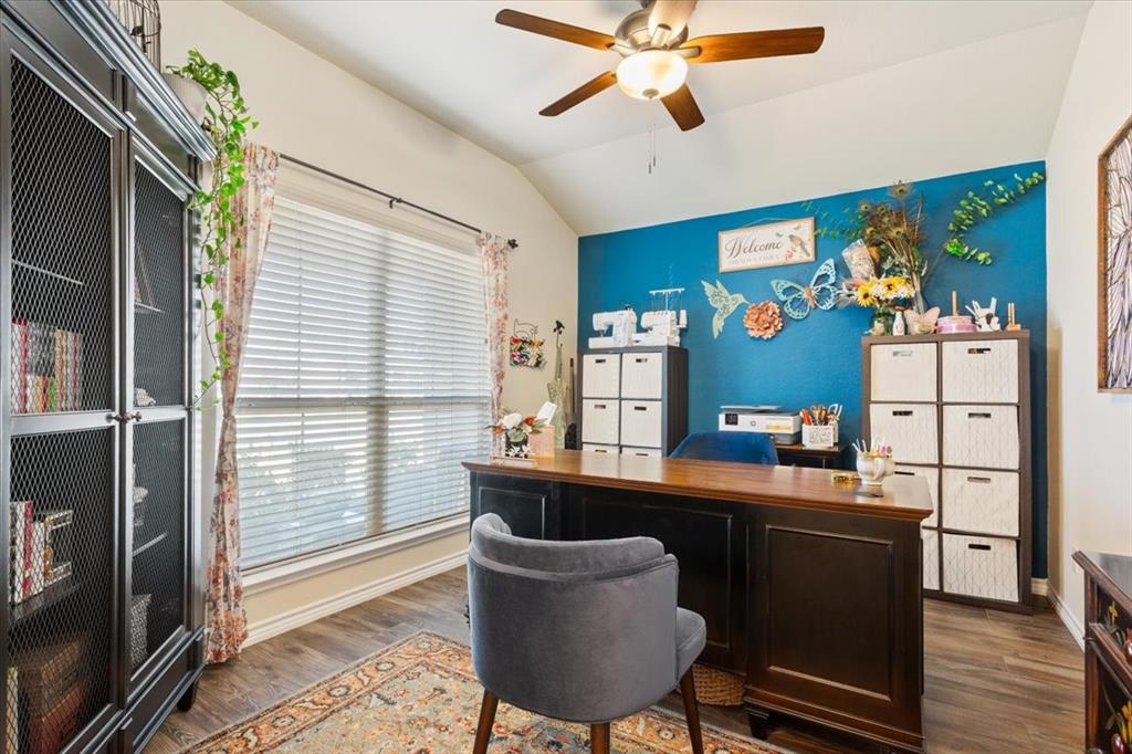 2924 Beutel Road Lorena, TX 76655 - Photo 17 of 31