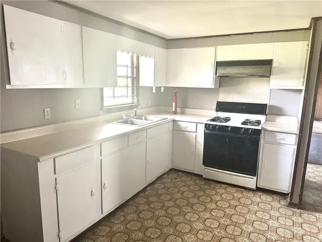 $90,000 | 515 1/2 South 2nd Street, Ponchatoula, LA 70454