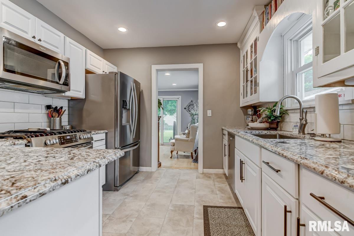 2325 South 5th Street Springfield, IL 62703 - Photo 13 of 33