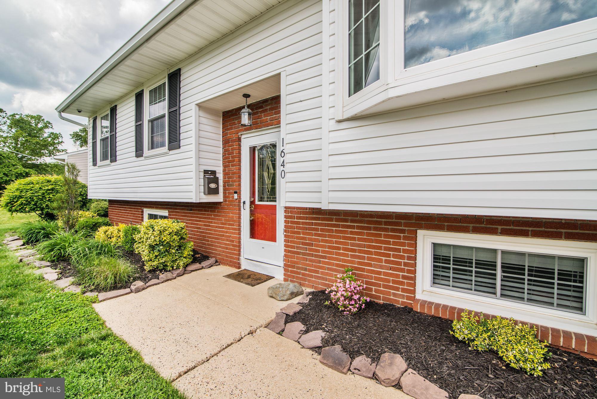 1640 White Oak Road Williamstown, NJ 08094 - Photo 2 of 25 Gallery Image 2