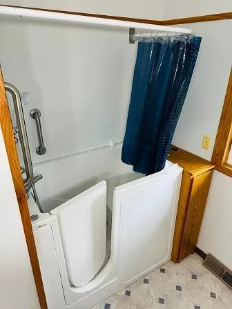 $195,000 | 75 4th Street Northwest, Clara City, MN 56222