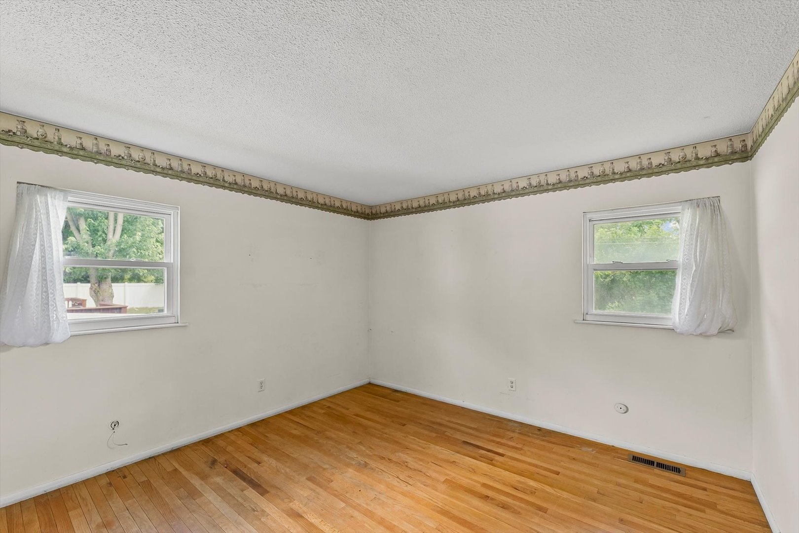 2701 East Road Danville, IL 61832 - Photo 16 of 30 Gallery Image 16