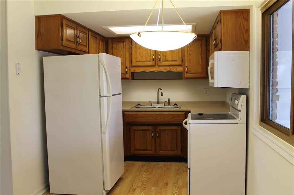 5427 Hickory Road Indianapolis, IN 46239 - Photo 2 of 10 Gallery Image 2