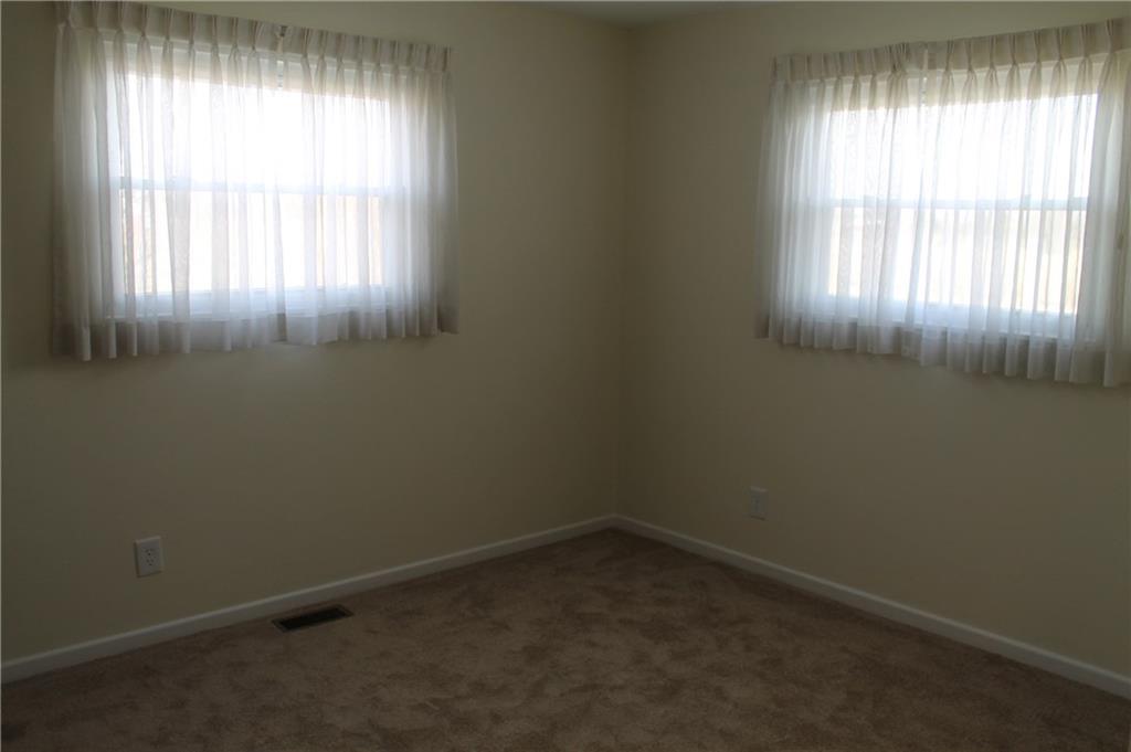 5427 Hickory Road Indianapolis, IN 46239 - Photo 7 of 10 Gallery Image 7