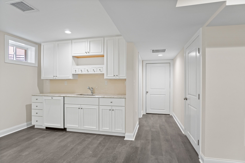 18 Talbot Lane, Unit 18 Reading, MA 01867 - Photo 31 of 33
