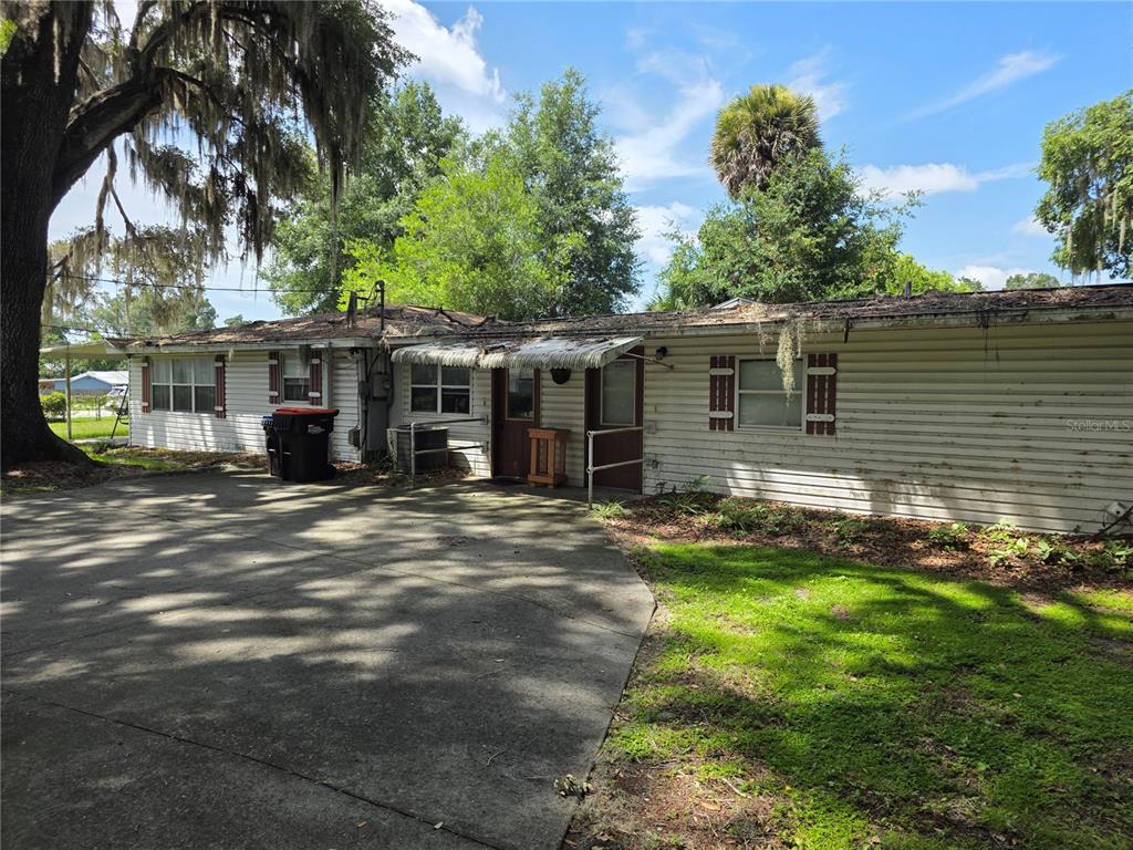 6141 Southeast Babb Road Belleview, FL 34420 - Photo 3 of 4