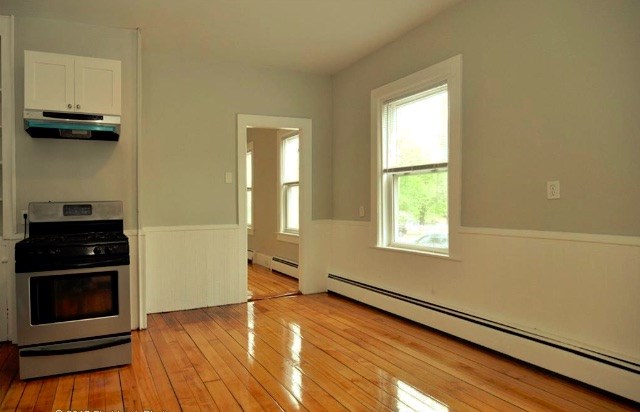 10 4th Avenue Woonsocket, RI 02895 - Photo 4 of 18 Gallery Image 4