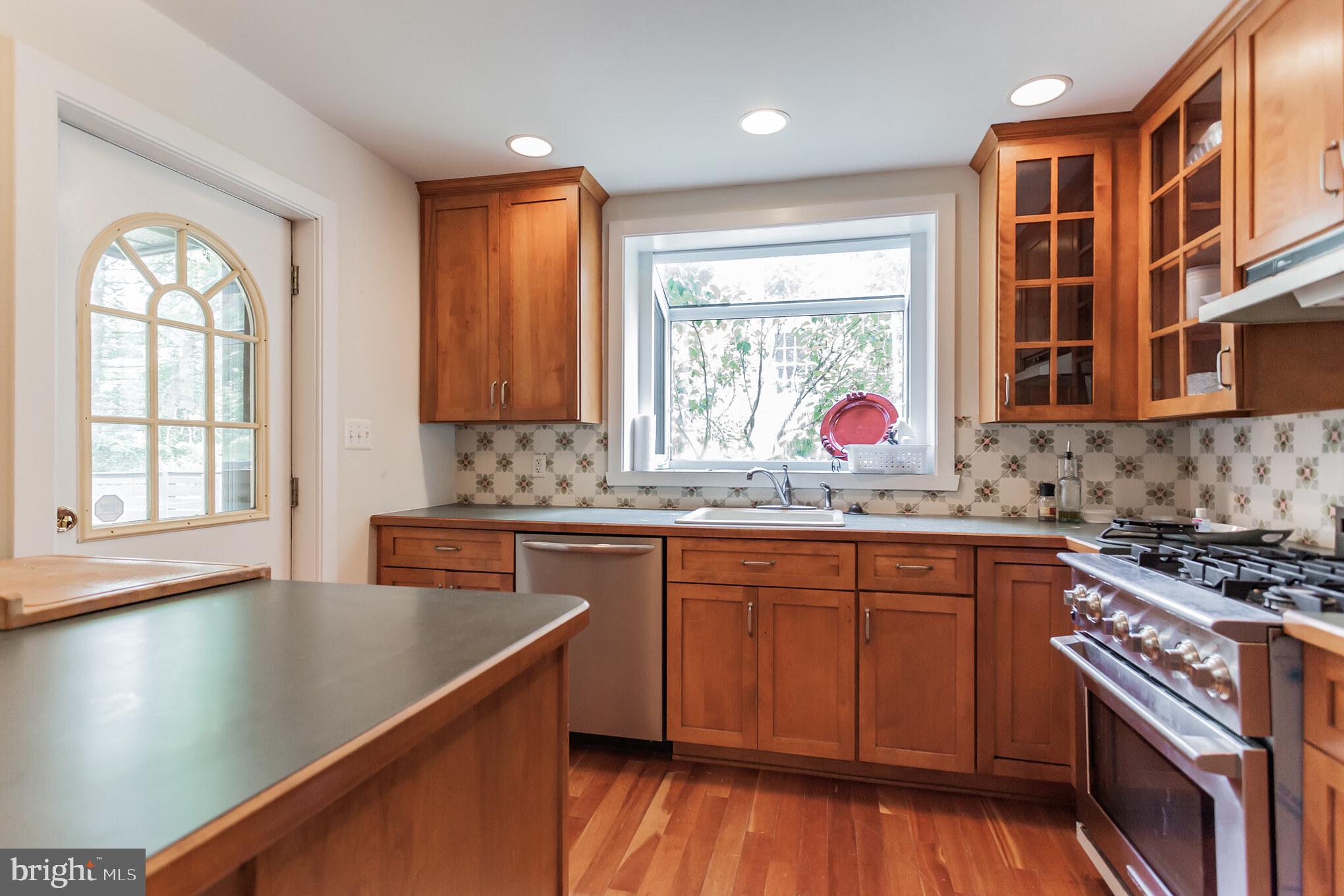 1118 Orleans Road Cheltenham, PA 19012 - Photo 14 of 27 Gallery Image 14