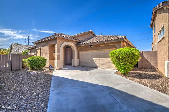 $2,600 | 3928 East Minton Street, Phoenix, AZ 85042