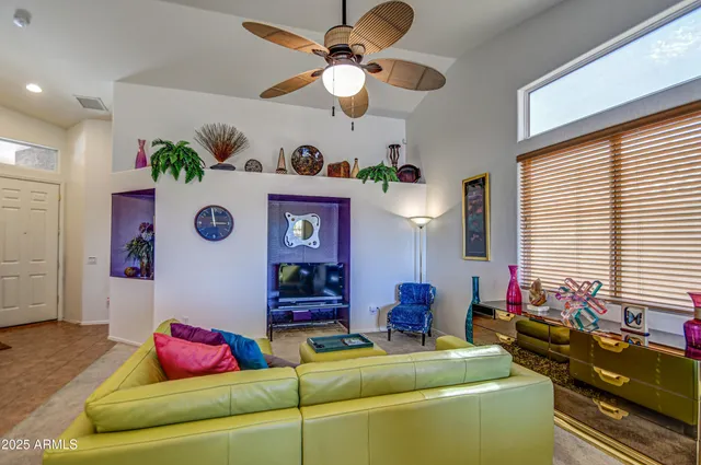 $2,600 | 3928 East Minton Street, Phoenix, AZ 85042