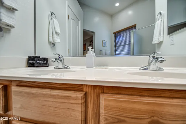 $2,600 | 3928 East Minton Street, Phoenix, AZ 85042