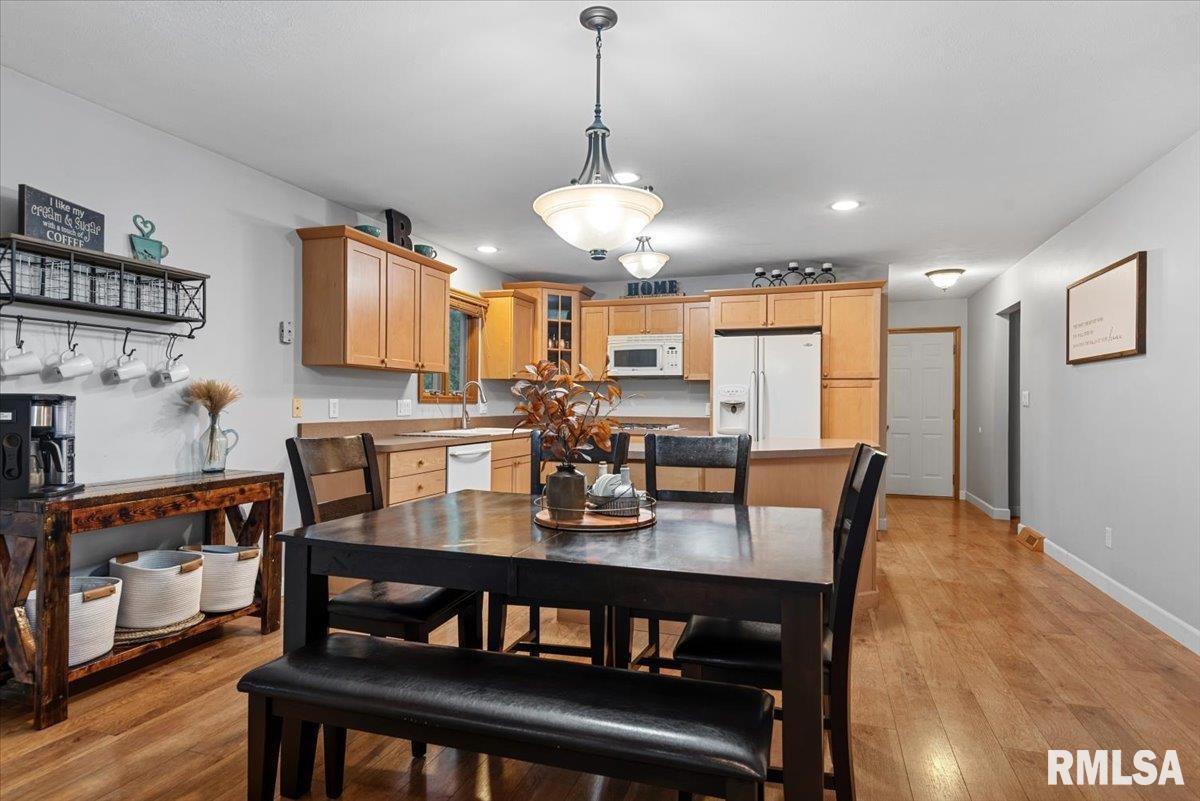 225 Appomattox Drive Springfield, IL 62711 - Photo 10 of 39