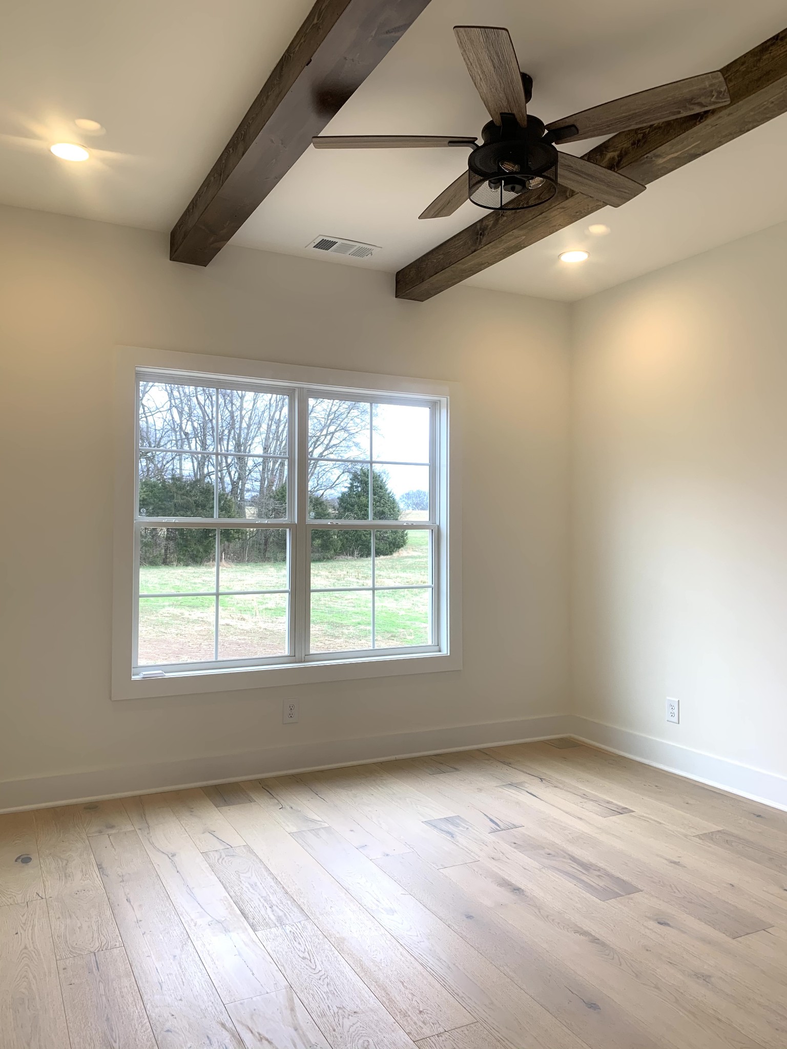 1384 Littleton Ranch Road Castalian Springs, TN 37031 - Photo 14 of 48 Gallery Image 14