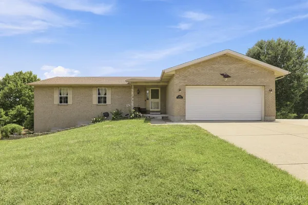 $420,000 | 421 Loren Lane, Fairfield, OH 45011