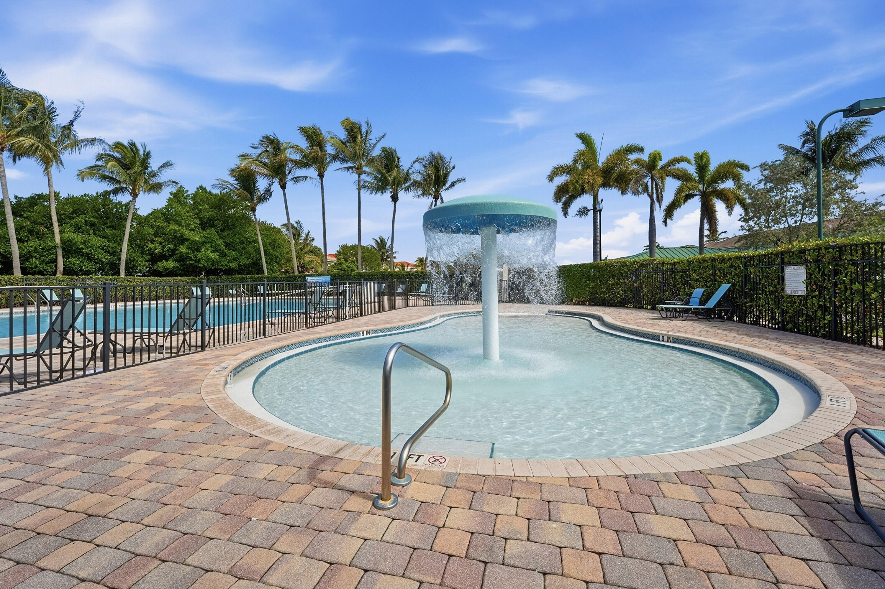1275 Rose Gate Boulevard Riviera Beach, FL 33404 - Photo 42 of 45 42_dsc03554