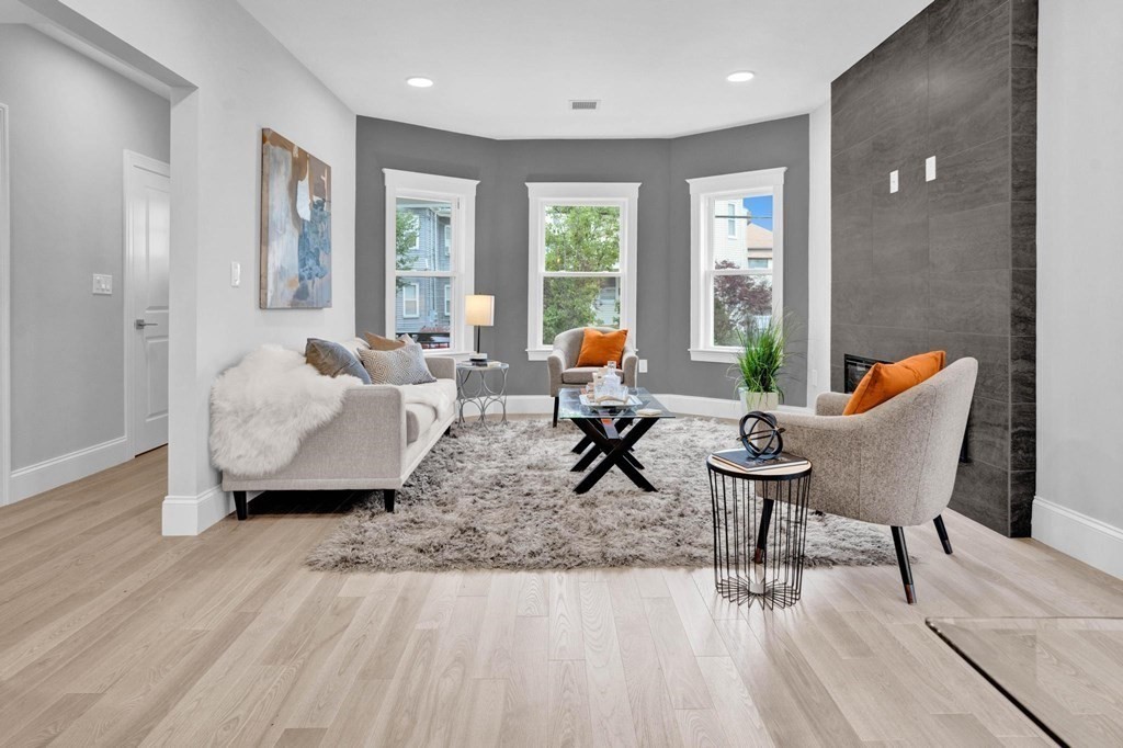 65 Kenmere Road, Unit 1 Medford, MA 02155 - Photo 8 of 42 Gallery Image 8