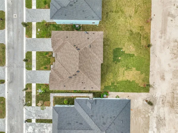 view of a bathroom with mirror gate