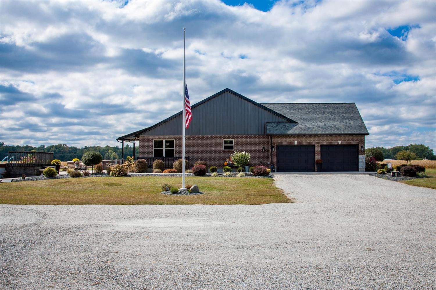 7082 State Rte 101 Milan, IN 47031 - Photo 4 of 44