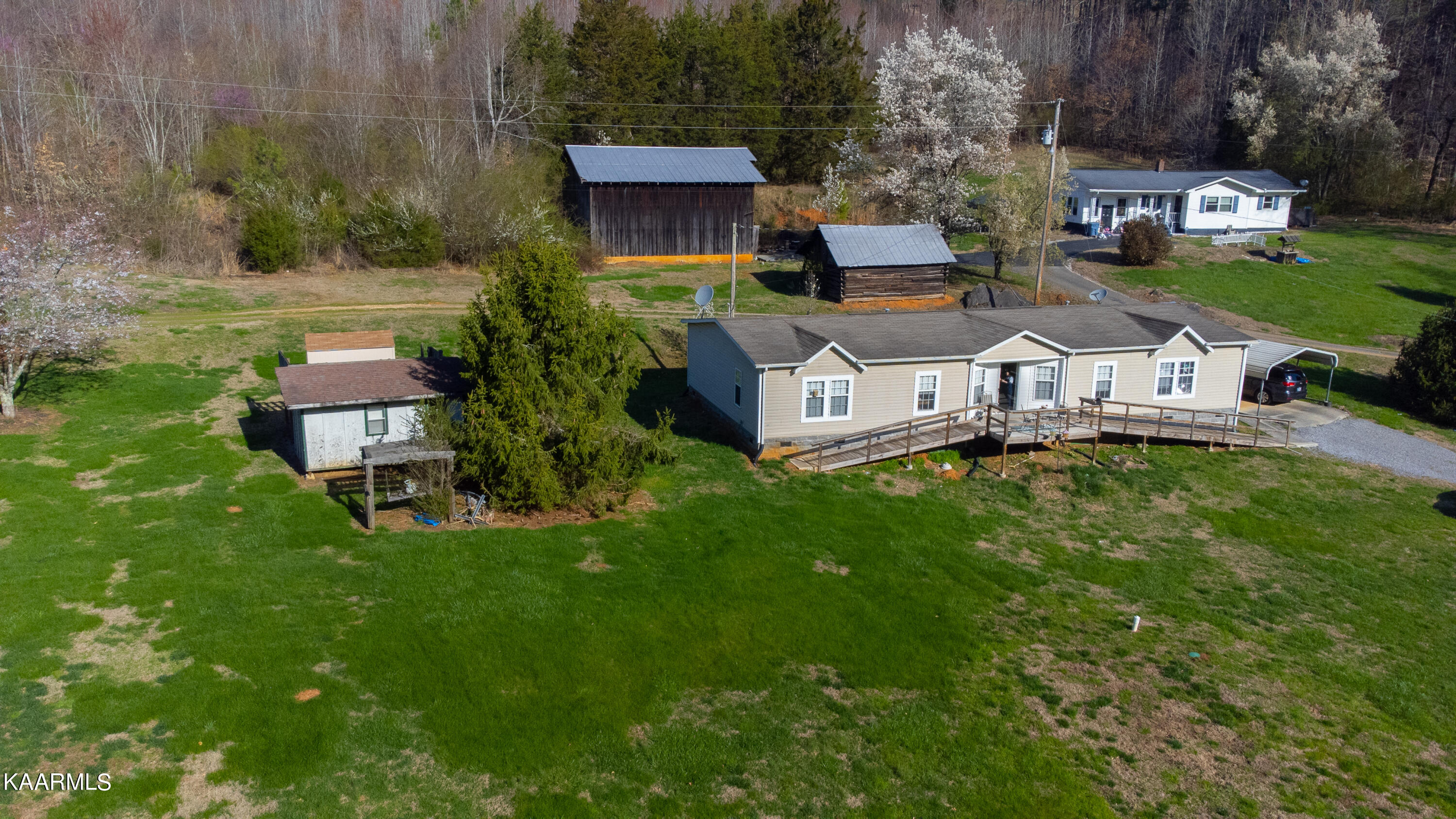 1741 Hubbard Road Loudon, TN 37774 - Photo 5 of 33 DJI_0824